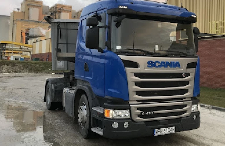 samochód Scania